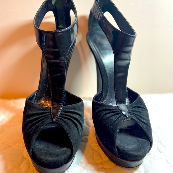 Fendi Open Toe Heels - Picture 2 of 4